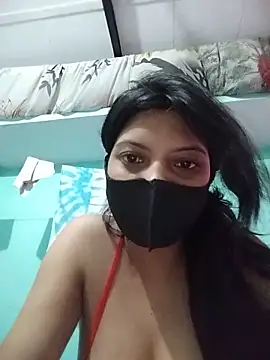 Snapshot of Hotty-Divya chatting on May 21, 3:24 am Hotty-Divya online show from May 21, 3:24 am