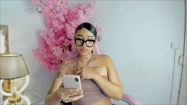 Mia Jansen online show from December 3, 1:19 am