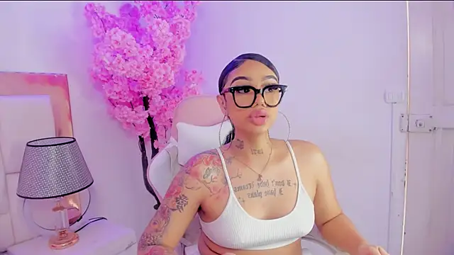 Mia Jansen online show from February 6, 8:56 pm