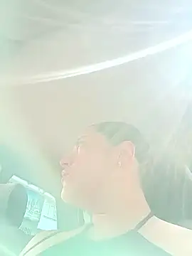 Lesly 10- online show from March 24, 7:30 pm