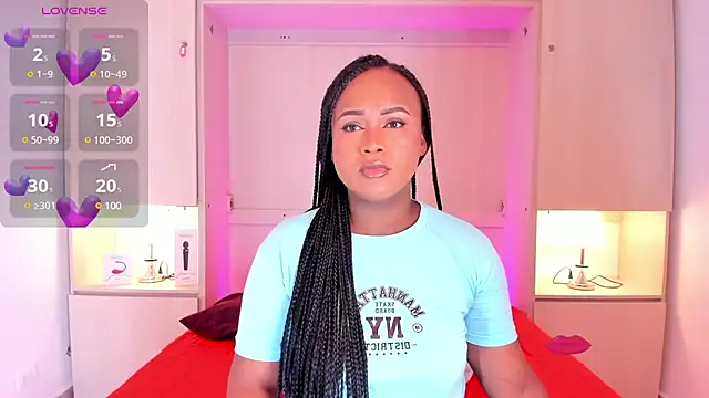 EmilyyStuart online show from March 13, 3:44 am