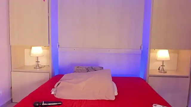 EmilyyStuart online show from January 15, 3:55 am