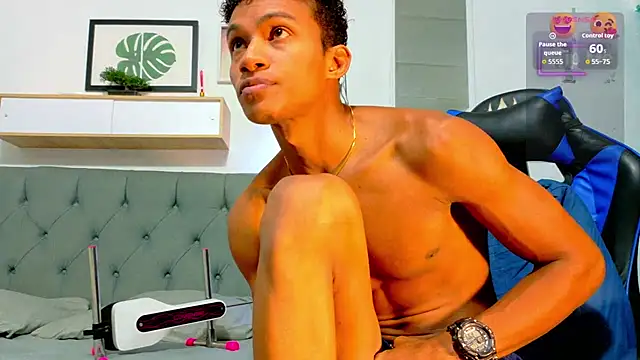 Snapshot of Ryan_Vergon chatting on July 9, 12:42 pm Ryan Vergon online show from July 9, 12:42 pm