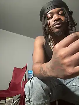 Snapshot of SluttyLyfe4L chatting on February 14, 4:26 pm SluttyLyfe4L online show from February 14, 4:26 pm