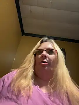 Snapshot of CherishWilliams chatting on July 21, 5:10 am CherishWilliams online show from July 21, 5:10 am