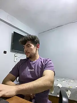 Snapshot of AKAdogukann chatting on March 22, 5:41 pm AKAdogukann online show from March 22, 5:41 pm