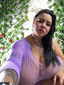 alicia squirt big online show from March 15, 5:41 am