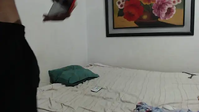 Snapshot of stvn_420 chatting on December 11, 11:00 pm stvn 420 online show from December 11, 11:00 pm