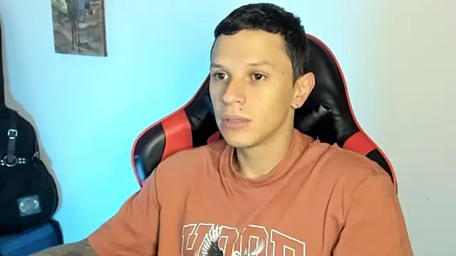 Snapshot of goodboy69l chatting on February 9, 12:47 am goodboy69l online show from February 9, 12:47 am