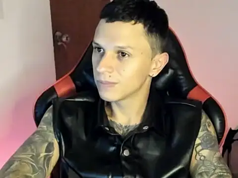 goodboy69l online show from April 16, 11:07 pm