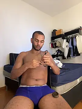 noahmarins online show from April 6, 12:19 am