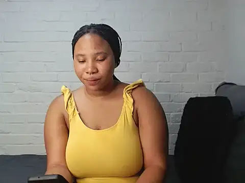 DrippinCaramelCutie online show from January 27, 7:46 pm