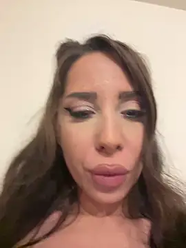 AvaLanne  online show from February 10, 6:01 pm