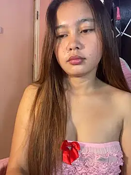 Snapshot of ursweet_babygirl chatting on February 28, 5:03 pm ursweet babygirl online show from February 28, 5:03 pm