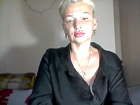 Snapshot of MaryJane441 chatting on July 19, 8:23 pm MaryJane441 online show from July 19, 8:23 pm