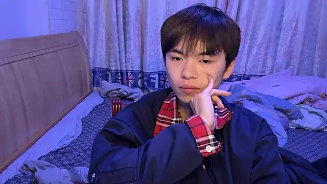 xiaottt1918 online show from January 13, 11:30 am