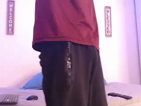 Snapshot of harrytomson_1 chatting on December 26, 4:32 am harrytomson 1 online show from December 26, 4:32 am