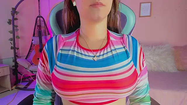 Snapshot of honey_fox1 chatting on March 20, 10:07 pm honey fox1 online show from March 20, 10:07 pm