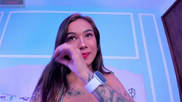 scarlet castro online show from February 13, 6:37 pm