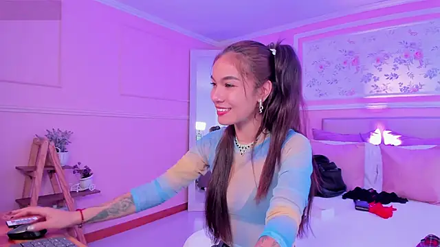 scarlet castro online show from February 28, 8:21 pm