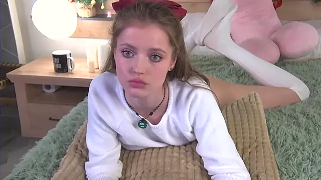 Snapshot of AshleyDouglas chatting on December 21, 4:36 pm AshleyDouglas online show from December 21, 4:36 pm
