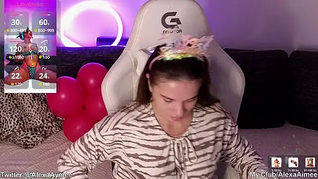 AlexaAimee online show from April 1, 5:19 am