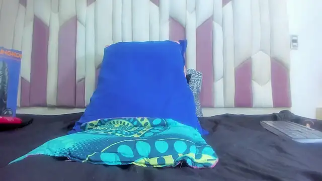 Snapshot of fer_dz chatting on February 15, 3:17 pm fer dz online show from February 15, 3:17 pm