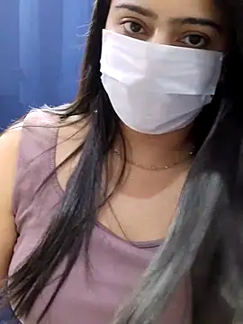 Snapshot of Mylovesana chatting on August 3, 10:32 am Mylovesana online show from August 3, 10:32 am