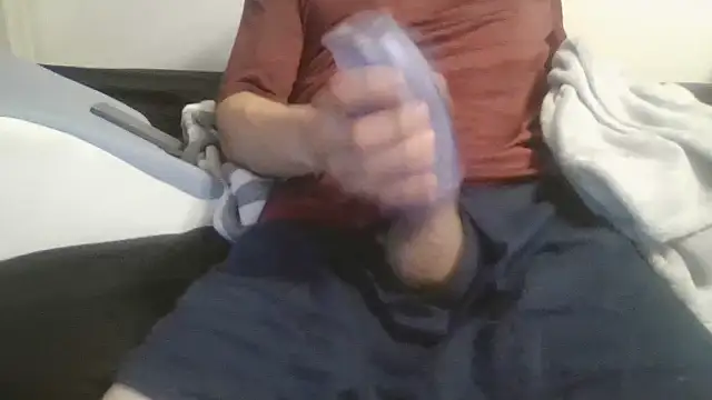 Snapshot of drwizofficial chatting on November 13, 2:10 am drwizofficial online show from November 13, 2:10 am