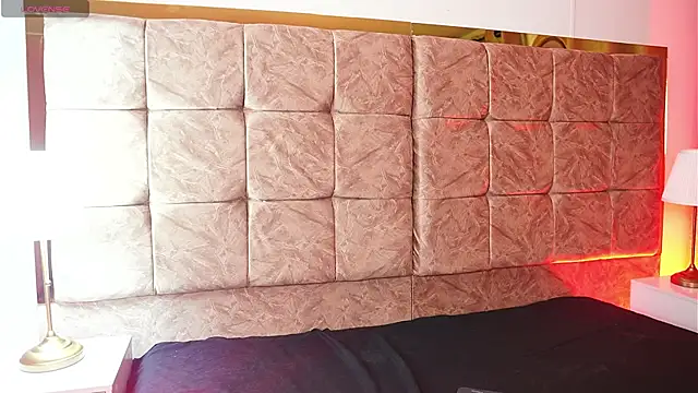 ashleyvalirya online show from February 19, 3:46 am