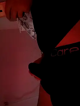 Snapshot of 0777edi chatting on November 4, 4:39 pm 0777edi online show from November 4, 4:39 pm