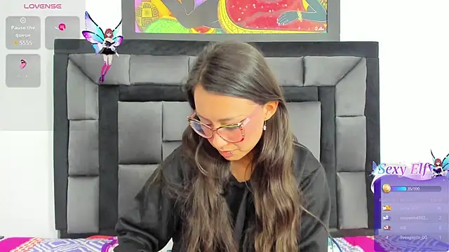 Snapshot of tatiana_valencia chatting on January 10, 2:23 pm tatiana valencia online show from January 10, 2:23 pm