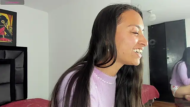 Snapshot of tatiana_valencia chatting on February 7, 5:40 pm tatiana valencia online show from February 7, 5:40 pm