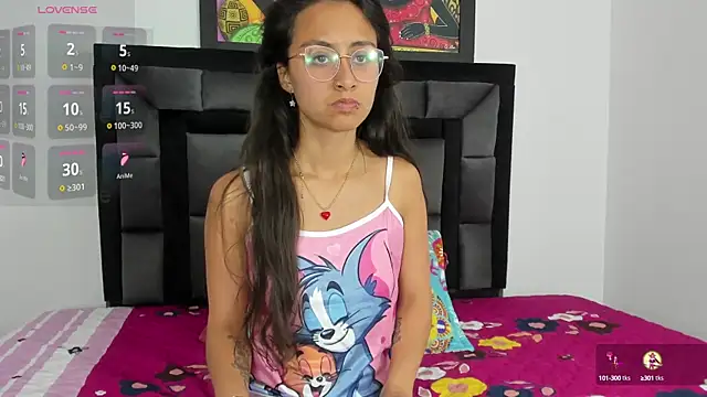 Snapshot of tatiana_valencia chatting on March 9, 6:21 pm tatiana valencia online show from March 9, 6:21 pm