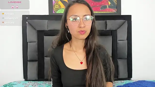 Snapshot of tatiana_valencia chatting on March 17, 12:25 pm tatiana valencia online show from March 17, 12:25 pm