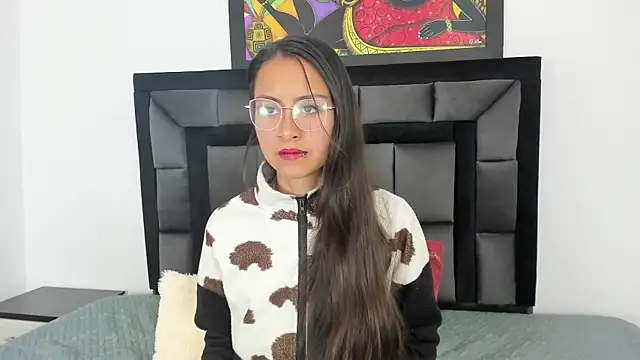 Snapshot of tatiana_valencia chatting on March 19, 12:01 pm tatiana valencia online show from March 19, 12:01 pm