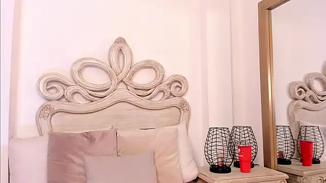 Snapshot of Victoria_vallejo_ chatting on March 8, 11:37 am Victoria vallejo  online show from March 8, 11:37 am