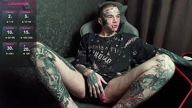 Snapshot of lonelycrystal chatting on September 30, 7:52 pm lonelycrystal online show from September 30, 7:52 pm