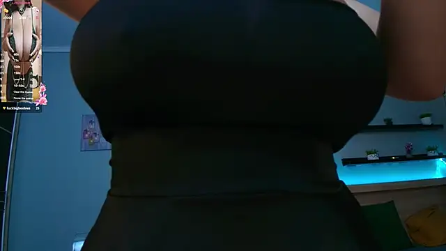 Snapshot of KairaFantasyy chatting on January 25, 11:43 pm KairaFantasyy online show from January 25, 11:43 pm