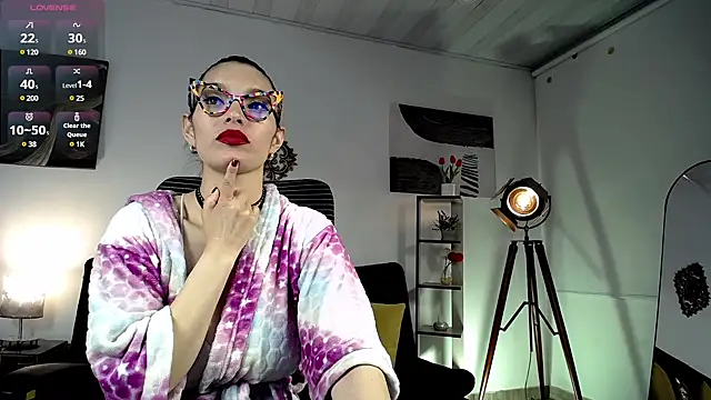 paulinabarnett- online show from March 22, 11:42 pm