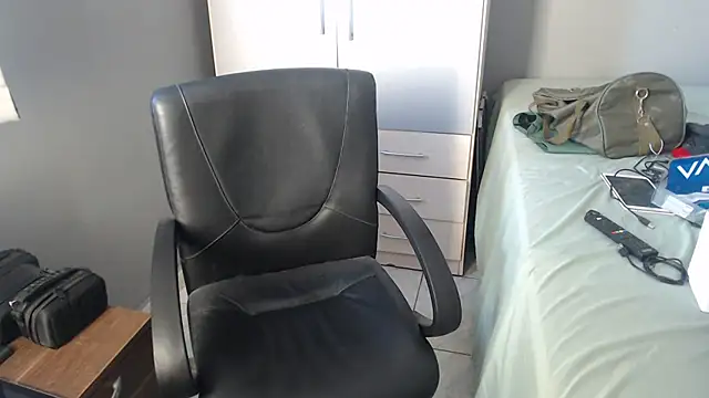 Snapshot of pepepaty chatting on November 15, 4:58 pm pepepaty online show from November 15, 4:58 pm