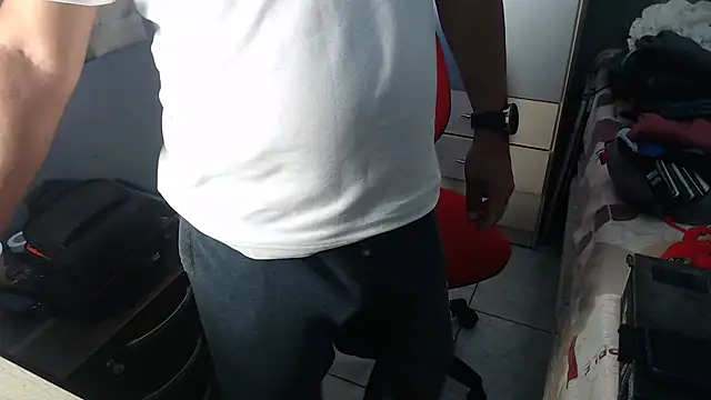 Snapshot of pepepaty chatting on March 2, 4:36 pm pepepaty online show from March 2, 4:36 pm