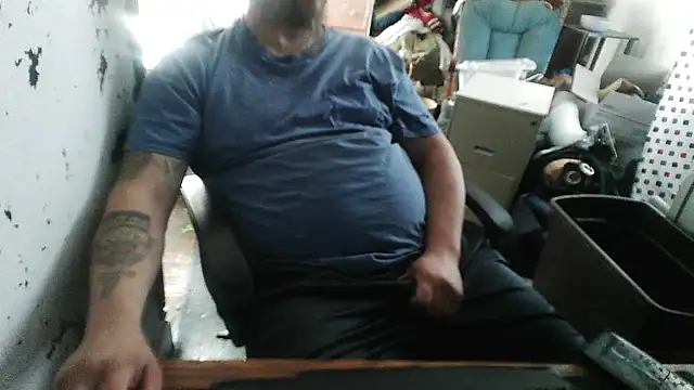 Snapshot of slickwill123 chatting on March 14, 1:49 pm slickwill123 online show from March 14, 1:49 pm