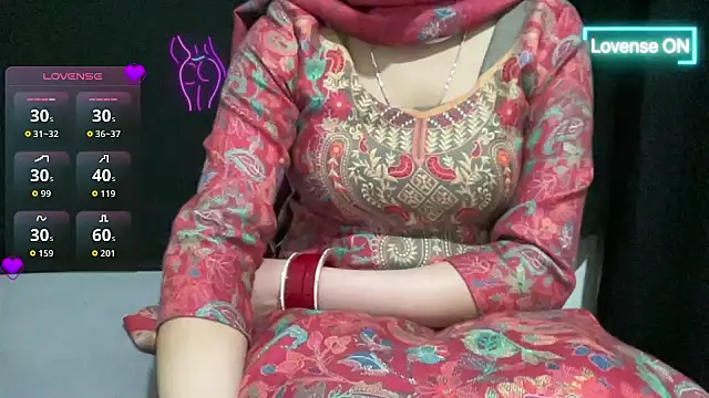 couple horne online show from March 30, 9:16 pm