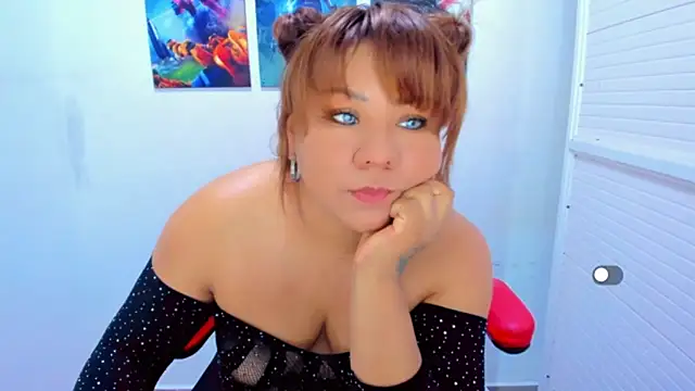 Snapshot of victoria_love89 chatting on May 2, 2:49 am victoria love89 online show from May 2, 2:49 am