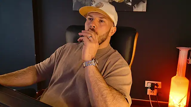 AngeloEric online show from February 28, 12:06 pm