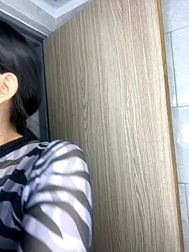 lilithTeen1  online show from November 5, 8:09 pm