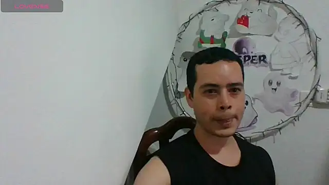 Snapshot of Gasparin32 chatting on June 24, 10:20 pm Gasparin32 online show from June 24, 10:20 pm