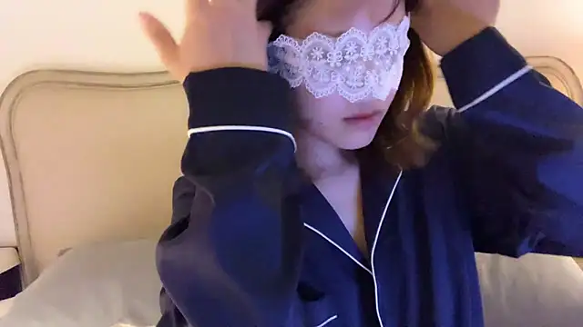 Coco peach online show from January 30, 1:10 pm