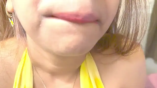 Snapshot of Your_Sassy_Goddess chatting on March 6, 6:05 pm Your Sassy Goddess online show from March 6, 6:05 pm